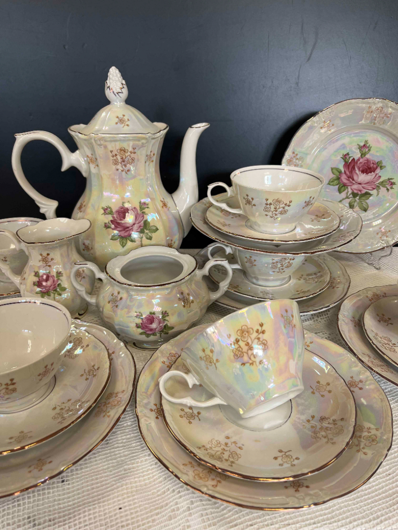 Чайный сервиз "Роза" Kahla GDR. Фарфор, перламутр, деколь, золото. Цена за 21пр. Картинка 1